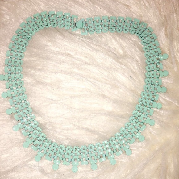 Forever 21 Necklace - Picture 2 of 2